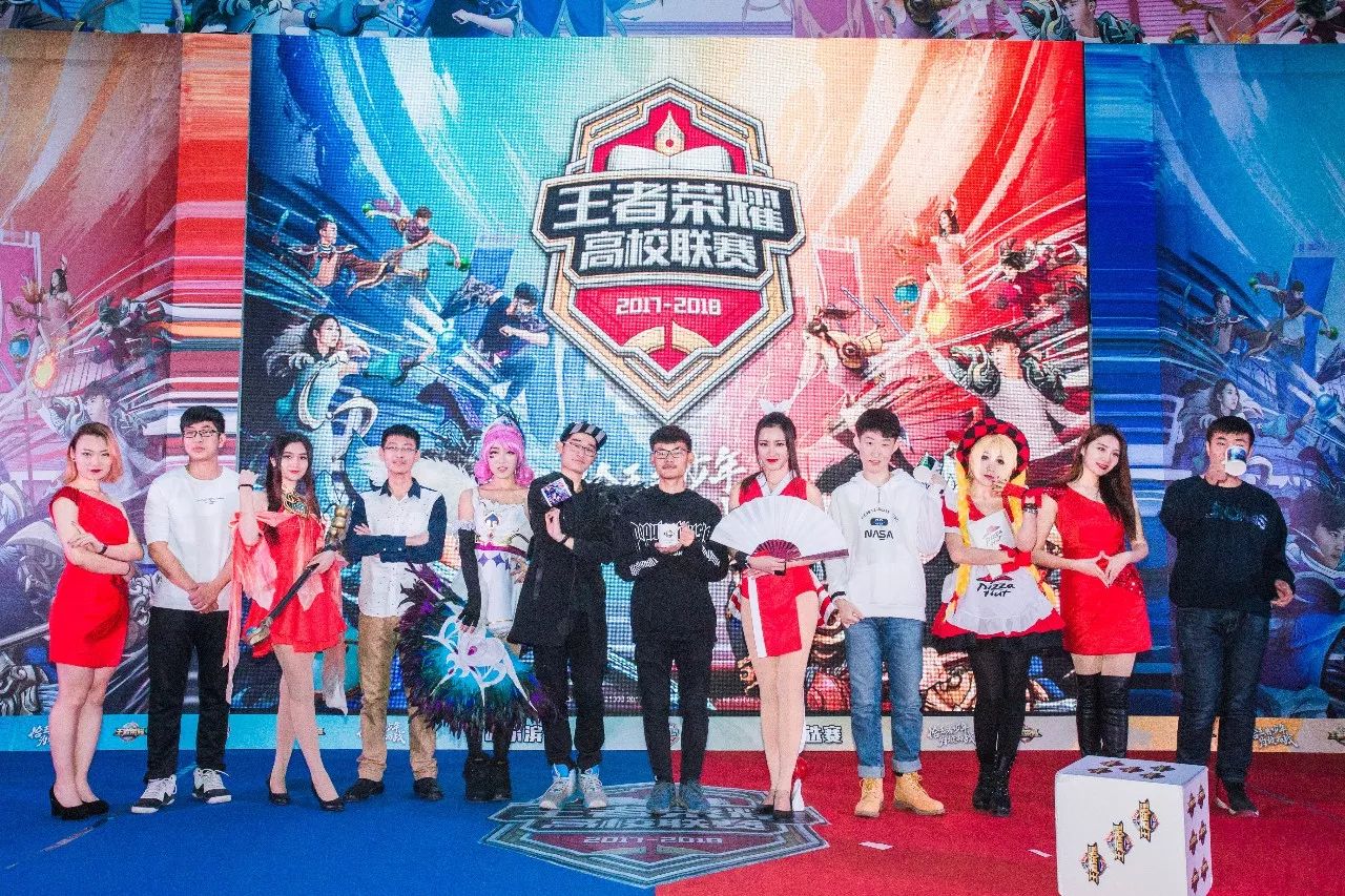 尔夫斯堡占 尔夫斯堡占