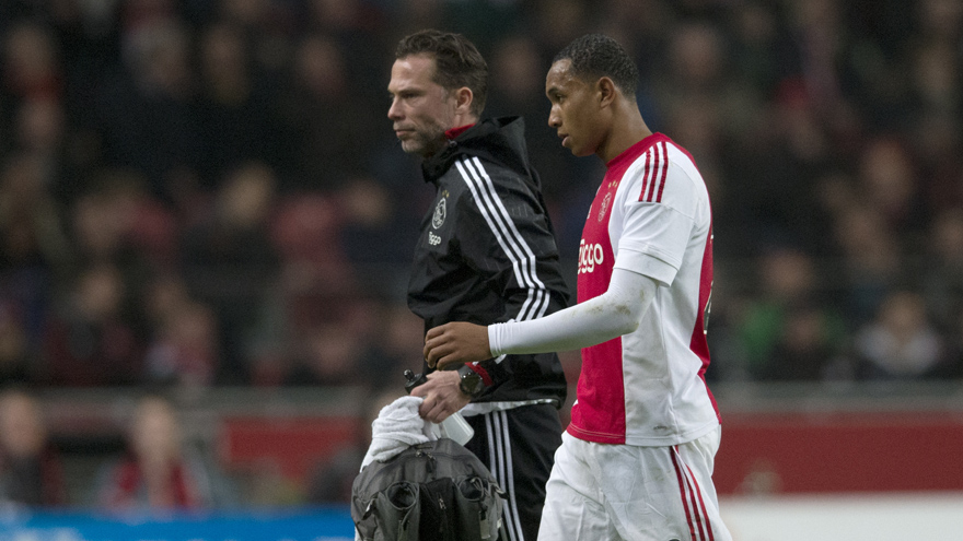 潮中占据了 潮中占据了